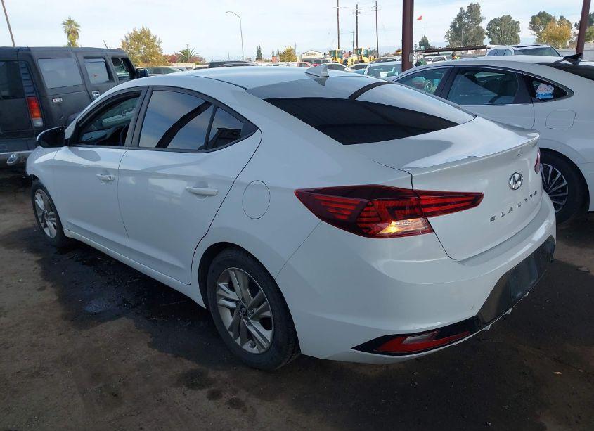 Photo 3 of 2019 Hyundai Elantra SEL (VIN 5NPD84LF5KH435569)