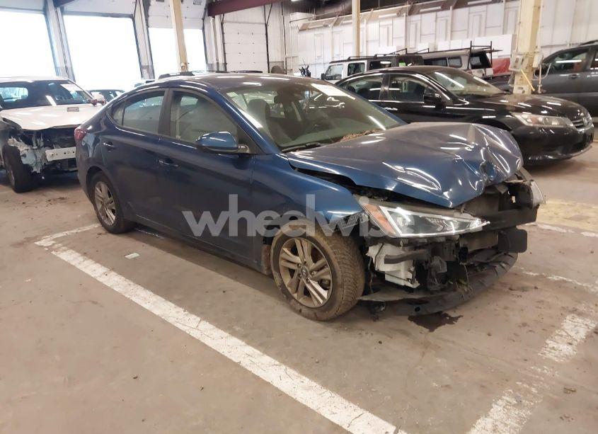 2019 Hyundai Elantra SEL (VIN 5NPD84LF5KH438603) main photo