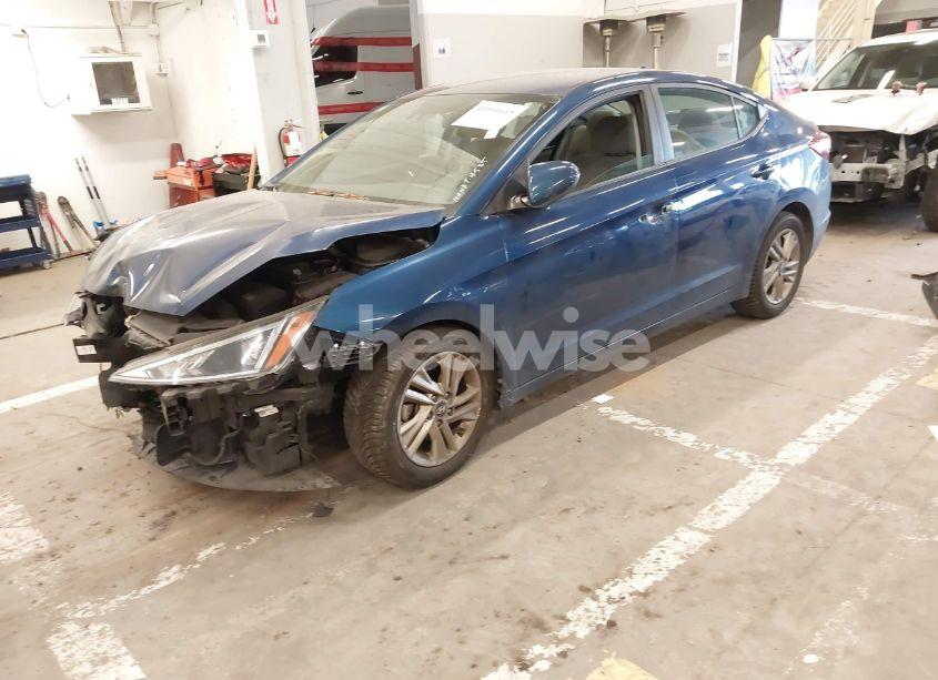 Photo 2 of 2019 Hyundai Elantra SEL (VIN 5NPD84LF5KH438603)