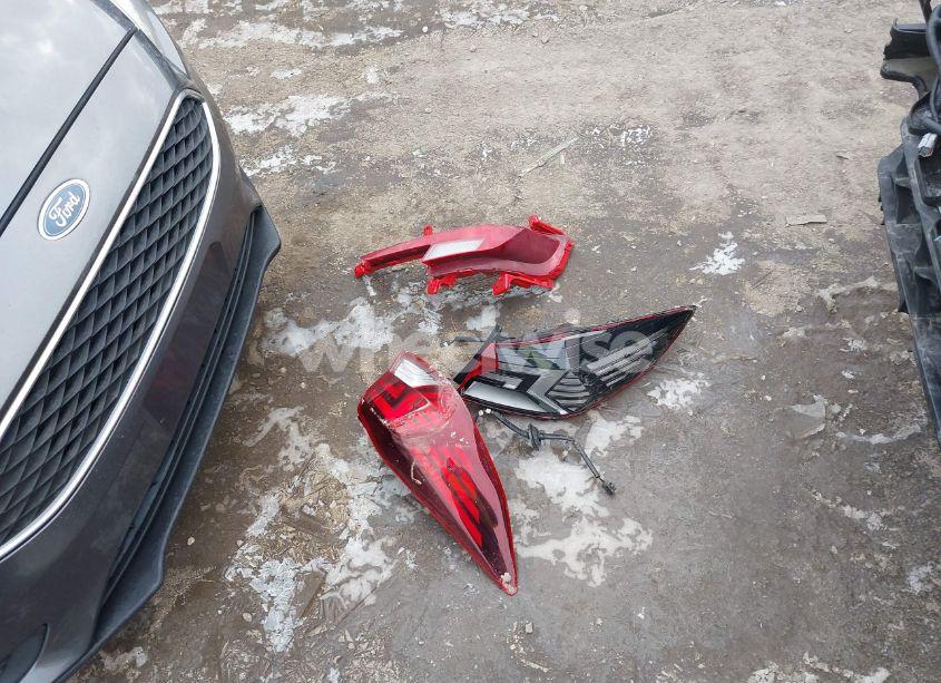 Photo 12 of 2019 Hyundai Elantra SEL (VIN 5NPD84LF5KH453814)