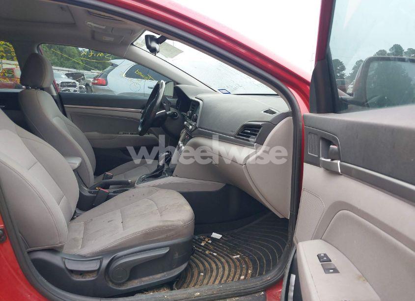 Photo 5 of 2019 Hyundai Elantra VALUE EDITION (VIN 5NPD84LF5KH478616)