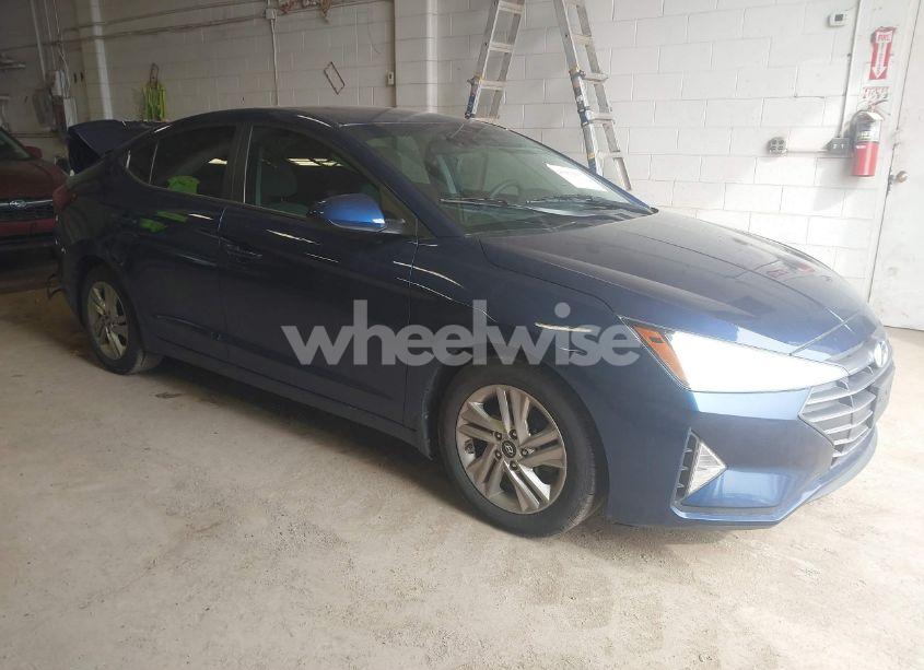 2020 Hyundai Elantra SEL (VIN 5NPD84LF5LH518758) main photo