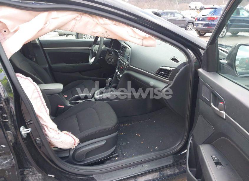 Photo 5 of 2020 Hyundai Elantra SEL (VIN 5NPD84LF5LH530893)