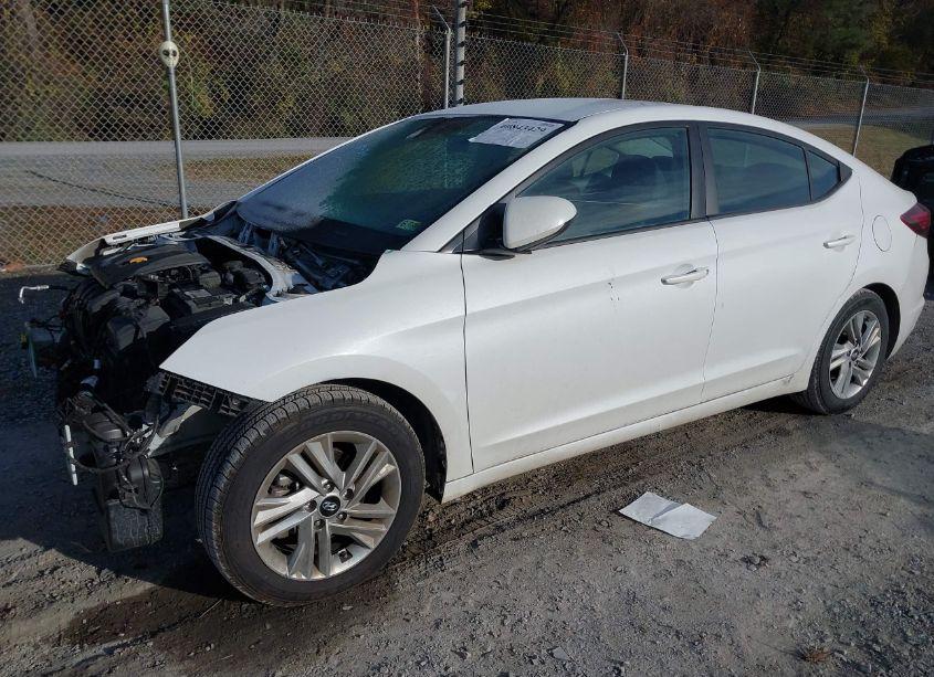 Photo 2 of 2020 Hyundai Elantra SEL (VIN 5NPD84LF5LH539772)