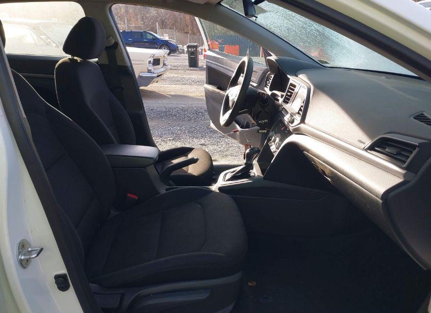 Photo 5 of 2020 Hyundai Elantra SEL (VIN 5NPD84LF5LH539772)