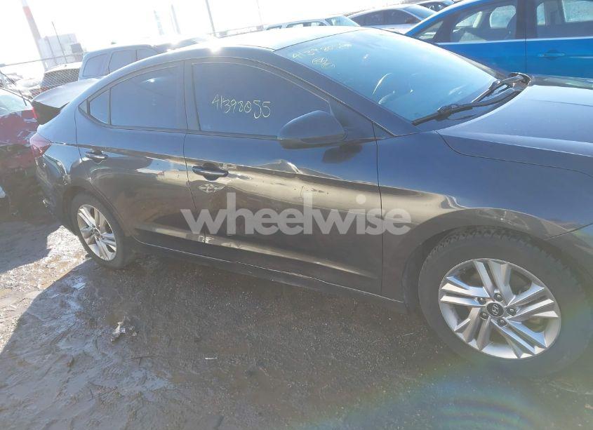 Photo 13 of 2020 Hyundai Elantra SEL (VIN 5NPD84LF5LH555230)