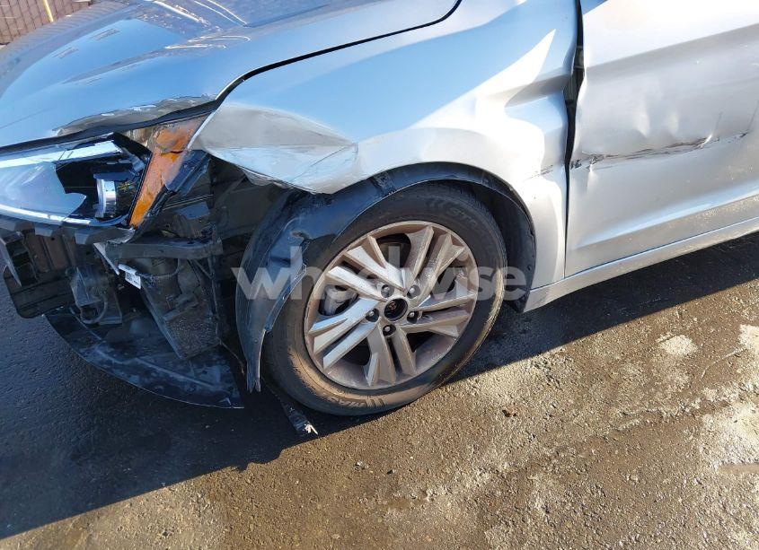 Photo 6 of 2020 Hyundai Elantra SEL (VIN 5NPD84LF5LH555440)