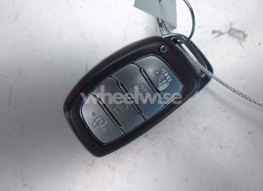 Photo 11 of 2020 Hyundai Elantra LIMITED (VIN 5NPD84LF5LH557432)