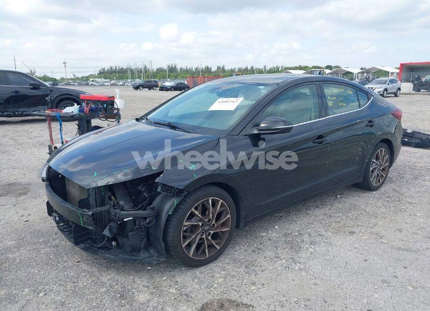 Photo 2 of 2020 Hyundai Elantra LIMITED (VIN 5NPD84LF5LH557432)