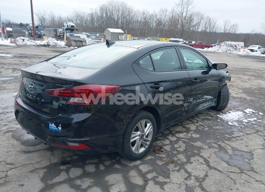 Photo 4 of 2020 Hyundai Elantra SEL (VIN 5NPD84LF5LH572237)