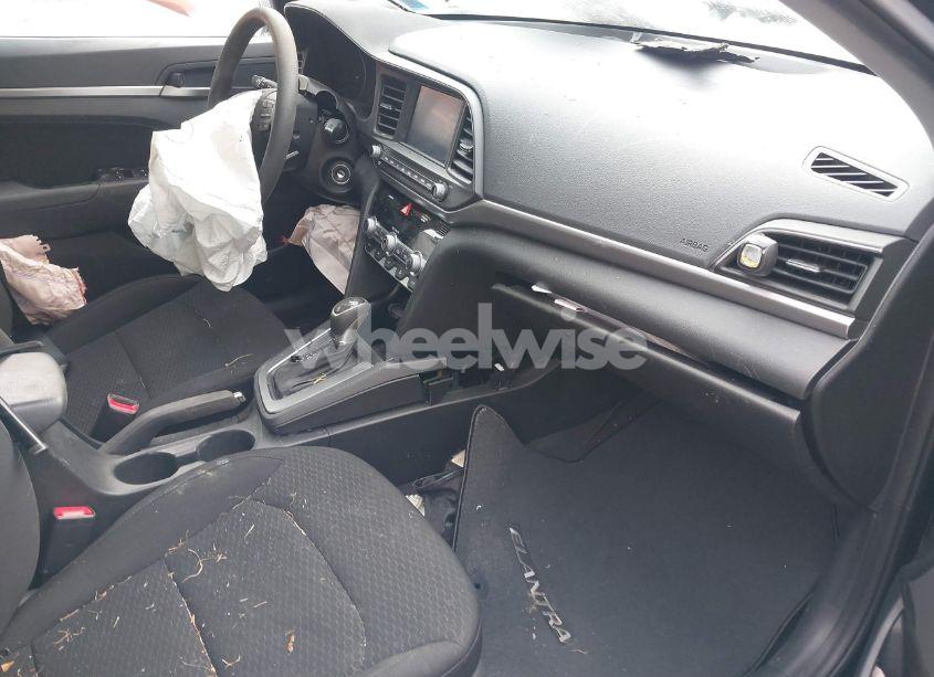 Photo 5 of 2020 Hyundai Elantra SEL (VIN 5NPD84LF5LH572237)