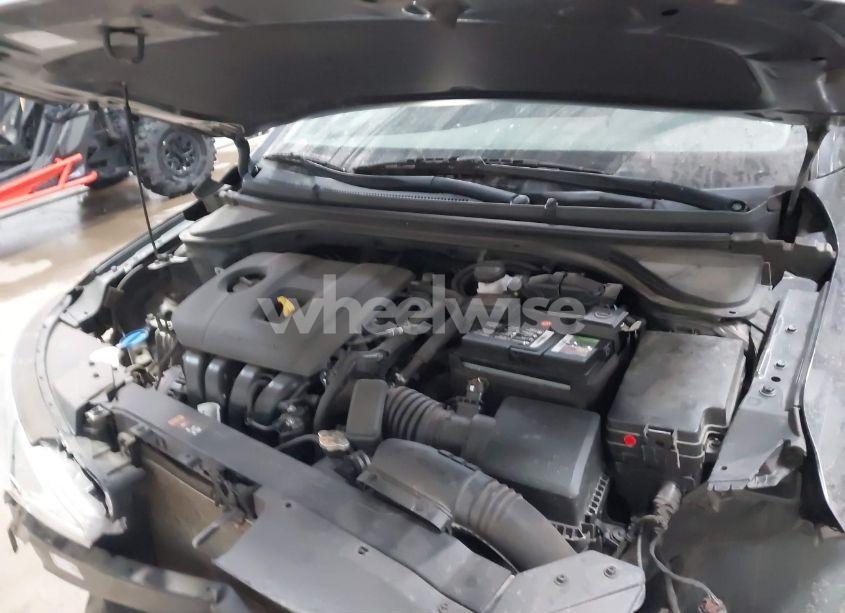 Photo 10 of 2020 Hyundai Elantra SEL (VIN 5NPD84LF5LH572450)