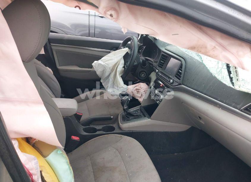 Photo 5 of 2020 Hyundai Elantra SEL (VIN 5NPD84LF5LH579382)