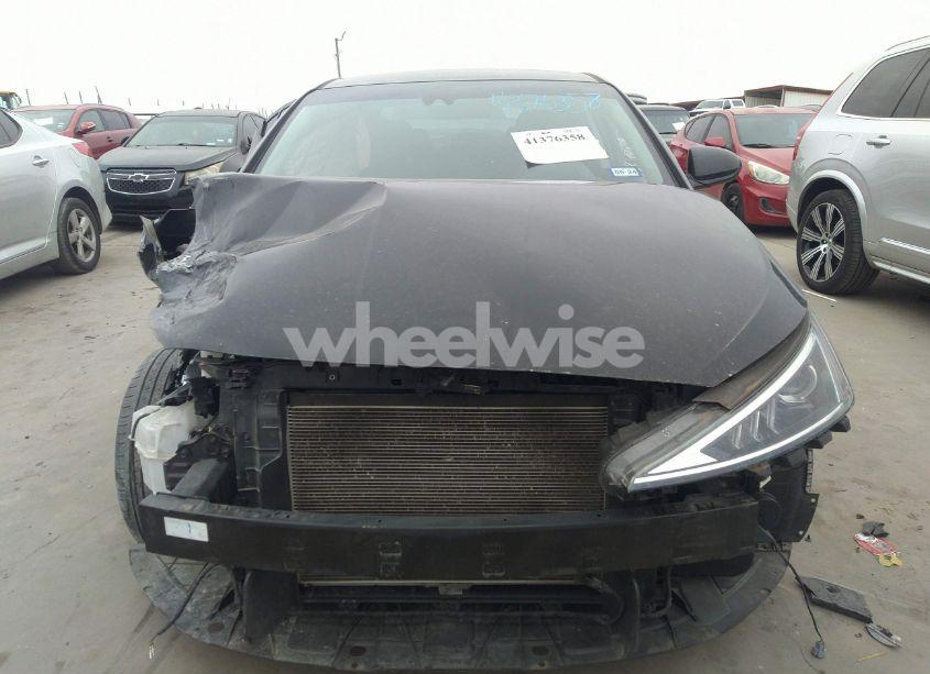 Photo 13 of 2020 Hyundai Elantra SEL (VIN 5NPD84LF5LH579463)