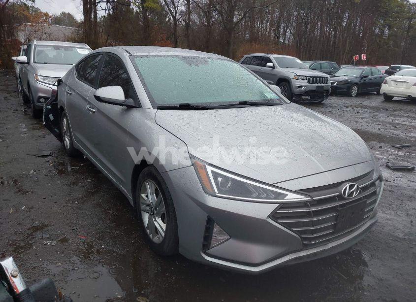 2020 Hyundai Elantra SEL (VIN 5NPD84LF5LH587241) main photo