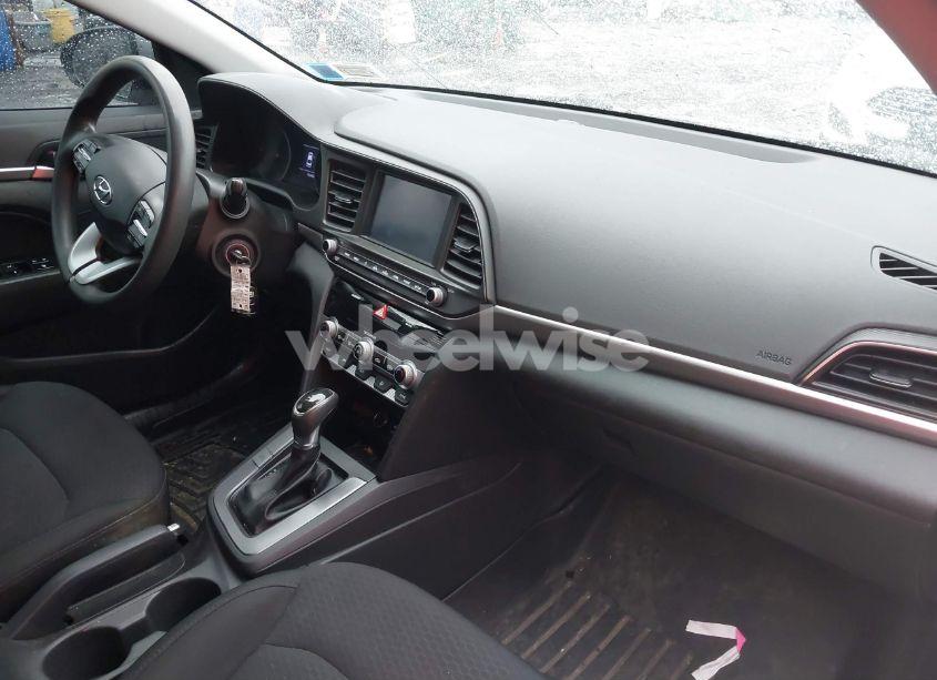 Photo 5 of 2020 Hyundai Elantra SEL (VIN 5NPD84LF5LH587241)