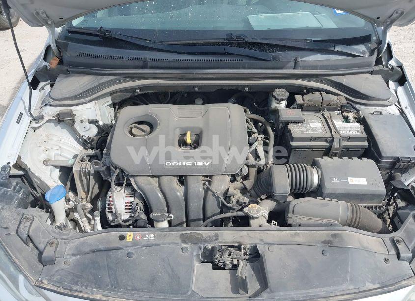 Photo 10 of 2017 Hyundai Elantra SE (VIN 5NPD84LF6HH014386)