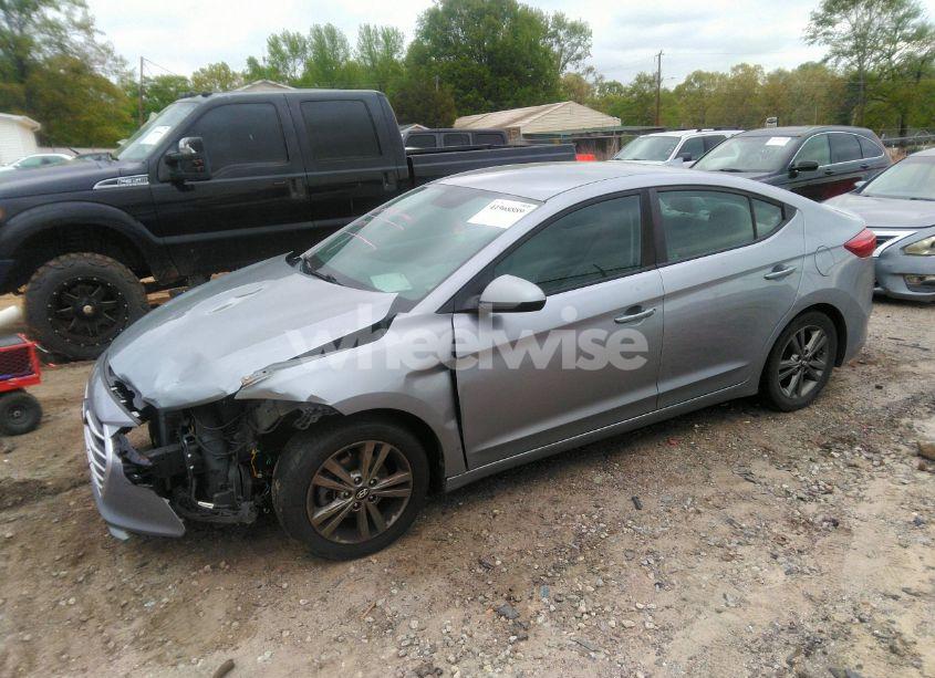 Photo 2 of 2017 Hyundai Elantra SE (VIN 5NPD84LF6HH025596)