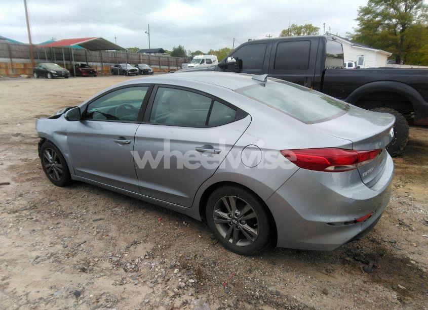 Photo 3 of 2017 Hyundai Elantra SE (VIN 5NPD84LF6HH025596)