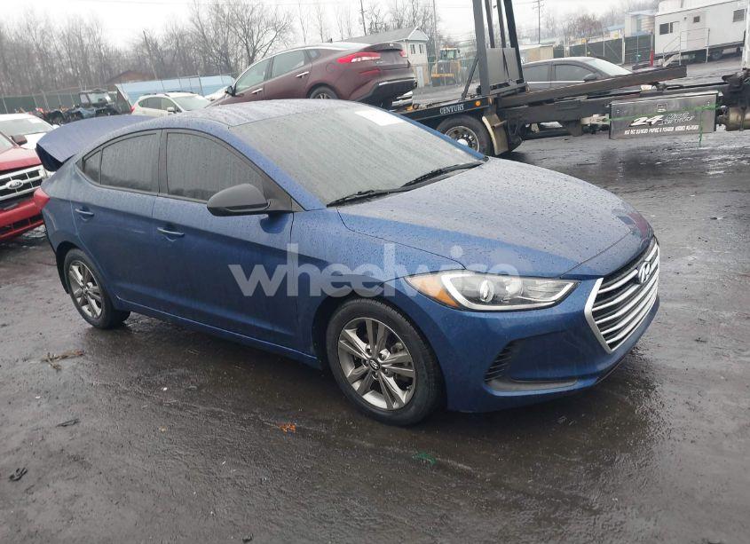2017 Hyundai Elantra SE (VIN 5NPD84LF6HH031348) main photo