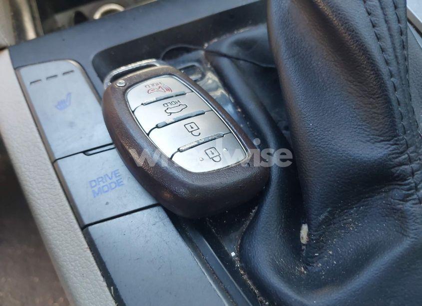 Photo 11 of 2017 Hyundai Elantra LIMITED (VIN 5NPD84LF6HH037120)