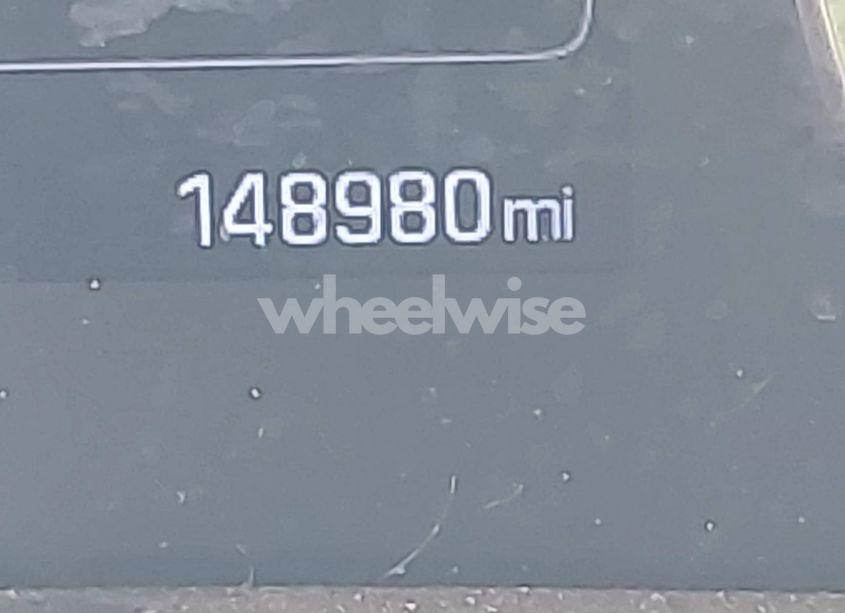 Photo 7 of 2017 Hyundai Elantra LIMITED (VIN 5NPD84LF6HH037120)