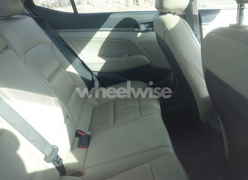 Photo 8 of 2017 Hyundai Elantra LIMITED (VIN 5NPD84LF6HH037120)