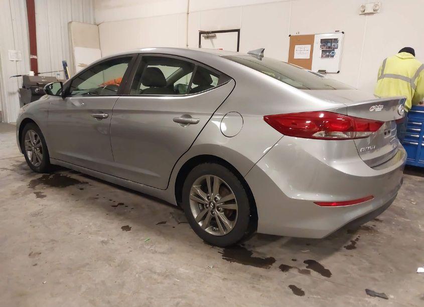 Photo 3 of 2017 Hyundai Elantra SE (VIN 5NPD84LF6HH051423)