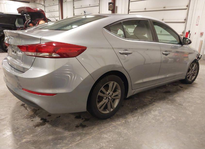Photo 4 of 2017 Hyundai Elantra SE (VIN 5NPD84LF6HH051423)