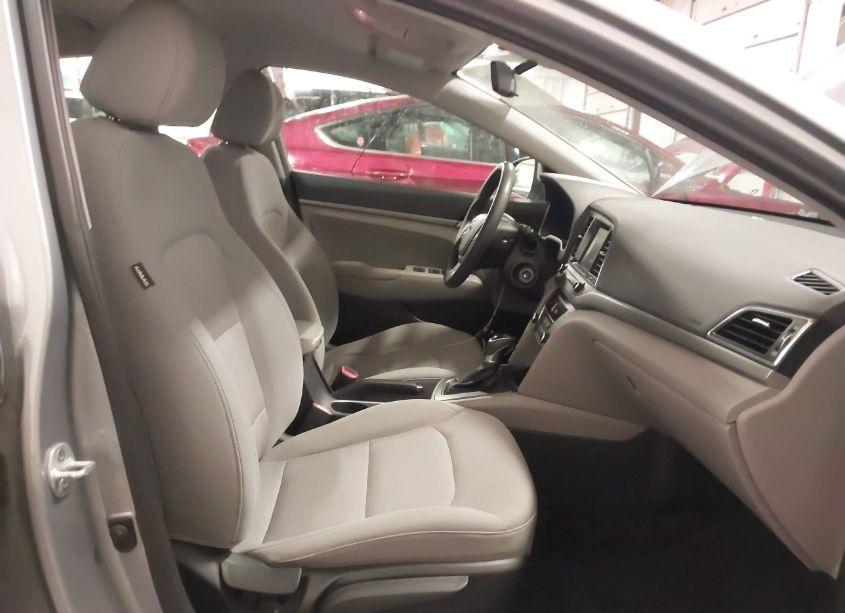 Photo 5 of 2017 Hyundai Elantra SE (VIN 5NPD84LF6HH051423)