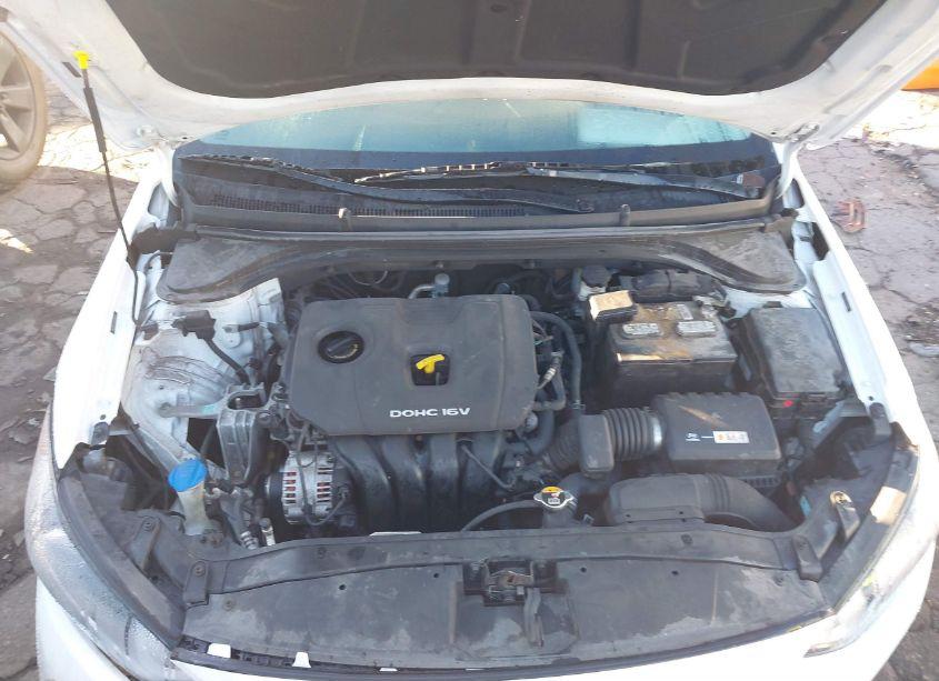 Photo 10 of 2017 Hyundai Elantra LIMITED (VIN 5NPD84LF6HH052832)