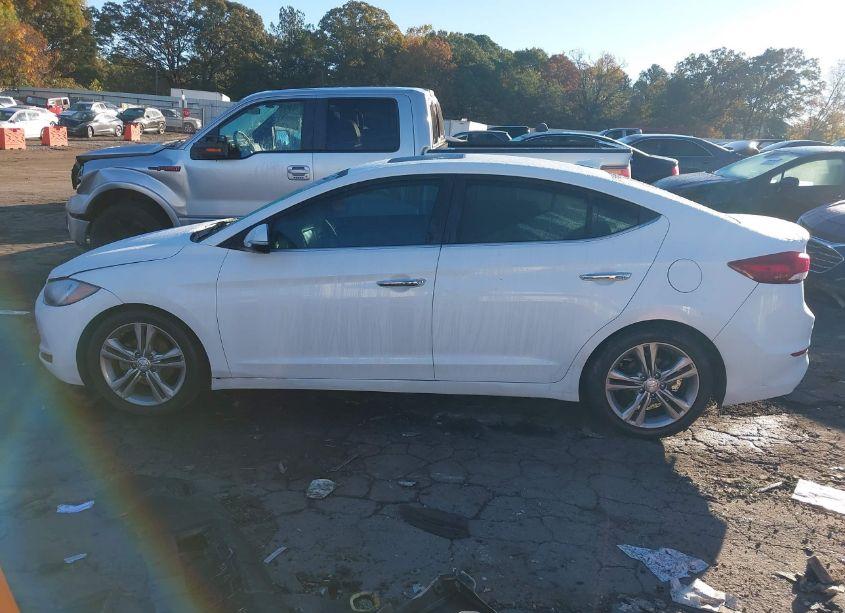 Photo 14 of 2017 Hyundai Elantra LIMITED (VIN 5NPD84LF6HH052832)