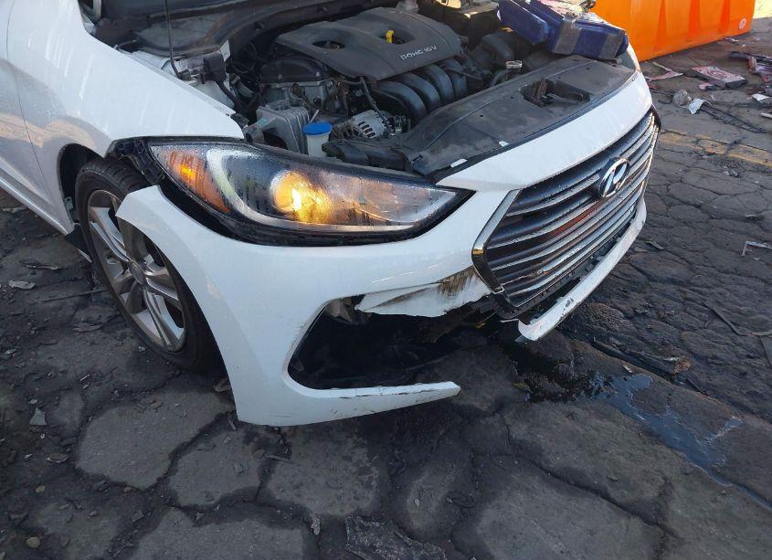 Photo 6 of 2017 Hyundai Elantra LIMITED (VIN 5NPD84LF6HH052832)