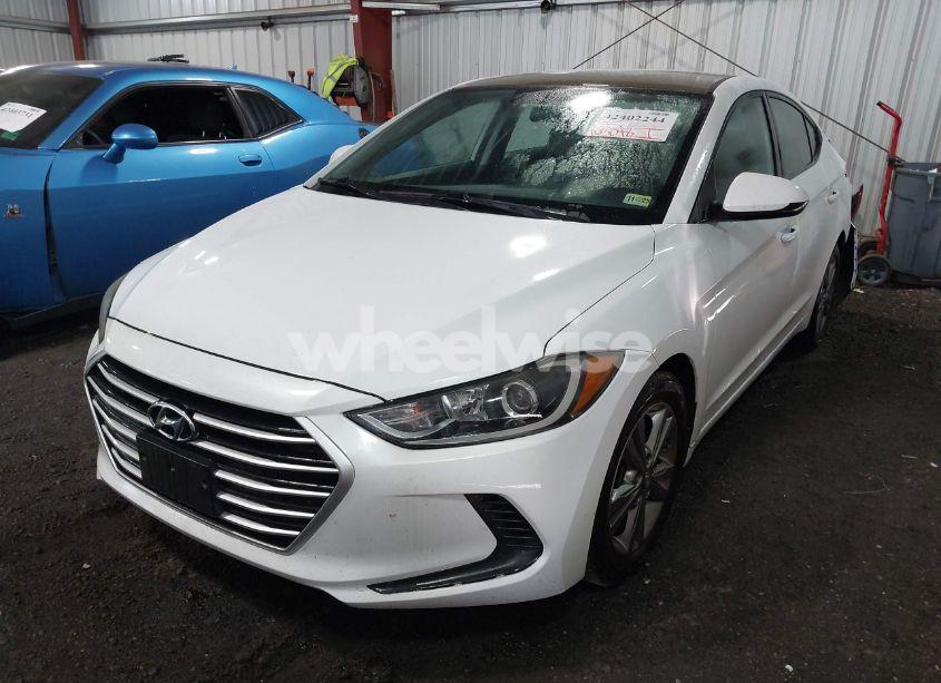 Photo 2 of 2017 Hyundai Elantra SE (VIN 5NPD84LF6HH054211)