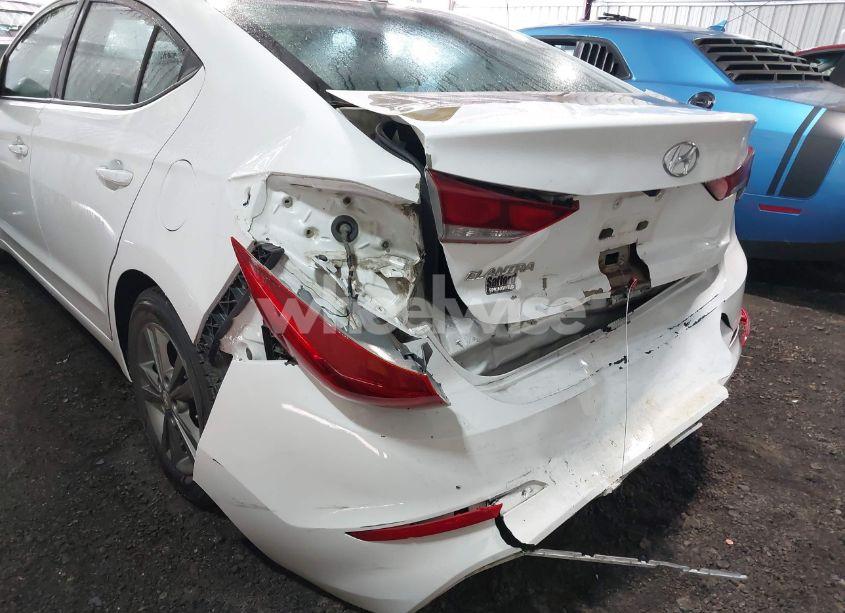 Photo 6 of 2017 Hyundai Elantra SE (VIN 5NPD84LF6HH054211)