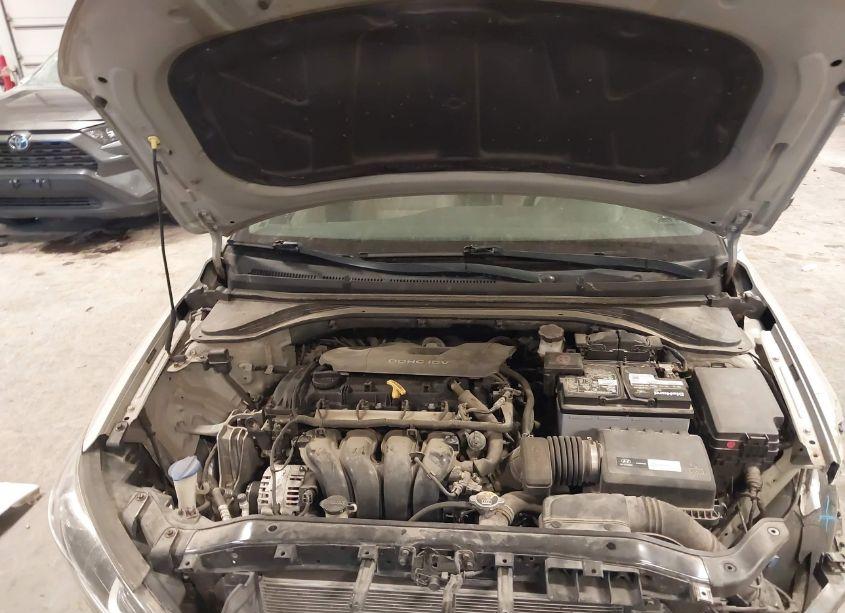 Photo 10 of 2017 Hyundai Elantra SE (VIN 5NPD84LF6HH063183)