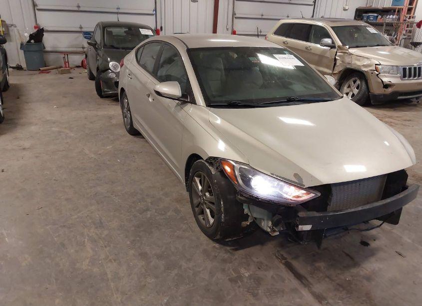 Photo 18 of 2017 Hyundai Elantra SE (VIN 5NPD84LF6HH063183)