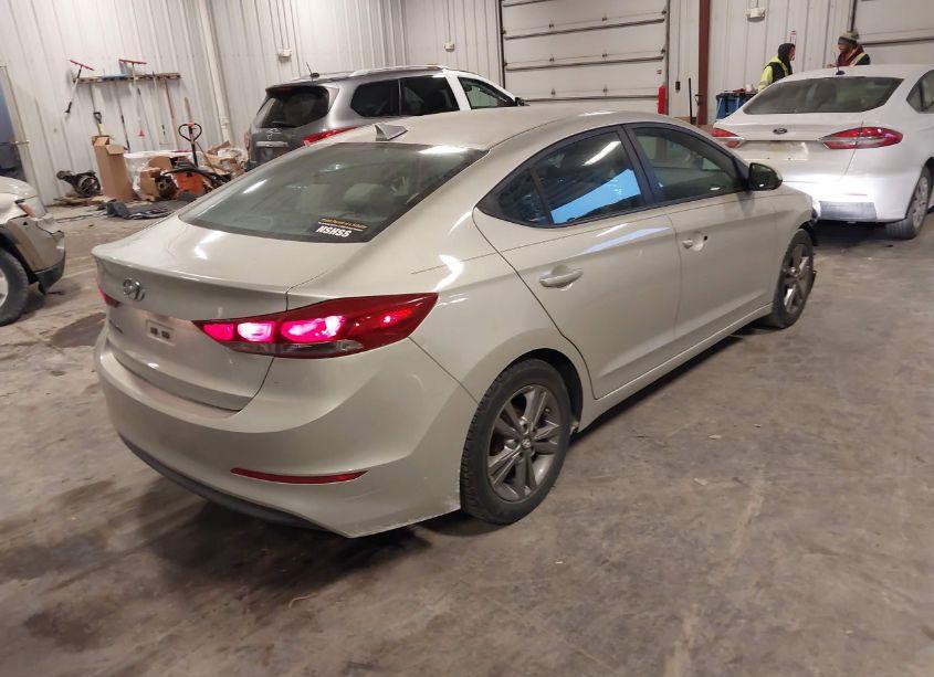 Photo 4 of 2017 Hyundai Elantra SE (VIN 5NPD84LF6HH063183)