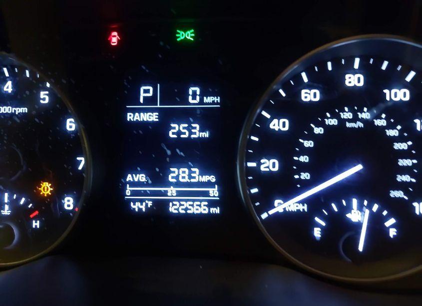 Photo 7 of 2017 Hyundai Elantra SE (VIN 5NPD84LF6HH063183)