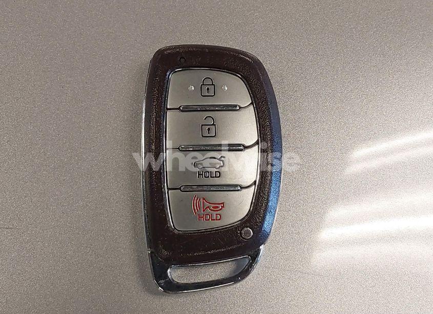 Photo 11 of 2017 Hyundai Elantra LIMITED (VIN 5NPD84LF6HH067122)