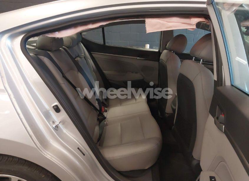 Photo 8 of 2017 Hyundai Elantra LIMITED (VIN 5NPD84LF6HH067122)