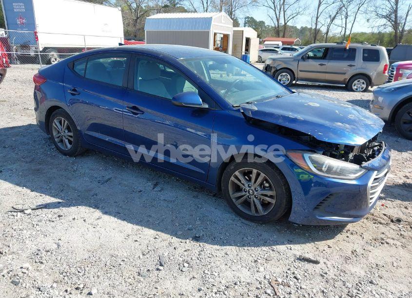 2017 Hyundai Elantra SE (VIN 5NPD84LF6HH067380) main photo