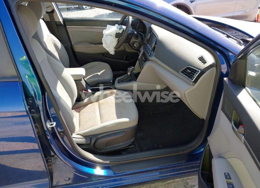 Photo 5 of 2017 Hyundai Elantra SE (VIN 5NPD84LF6HH067380)