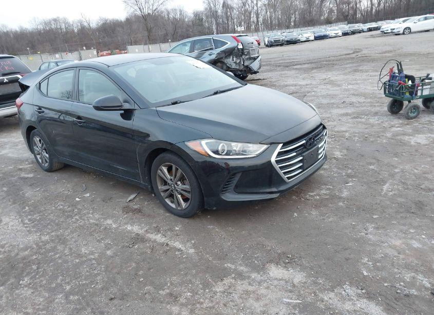 2017 Hyundai Elantra SE (VIN 5NPD84LF6HH074555) main photo