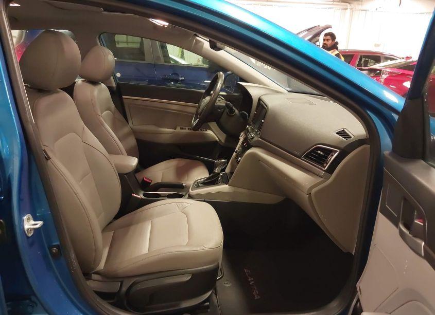 Photo 5 of 2017 Hyundai Elantra LIMITED (VIN 5NPD84LF6HH076306)