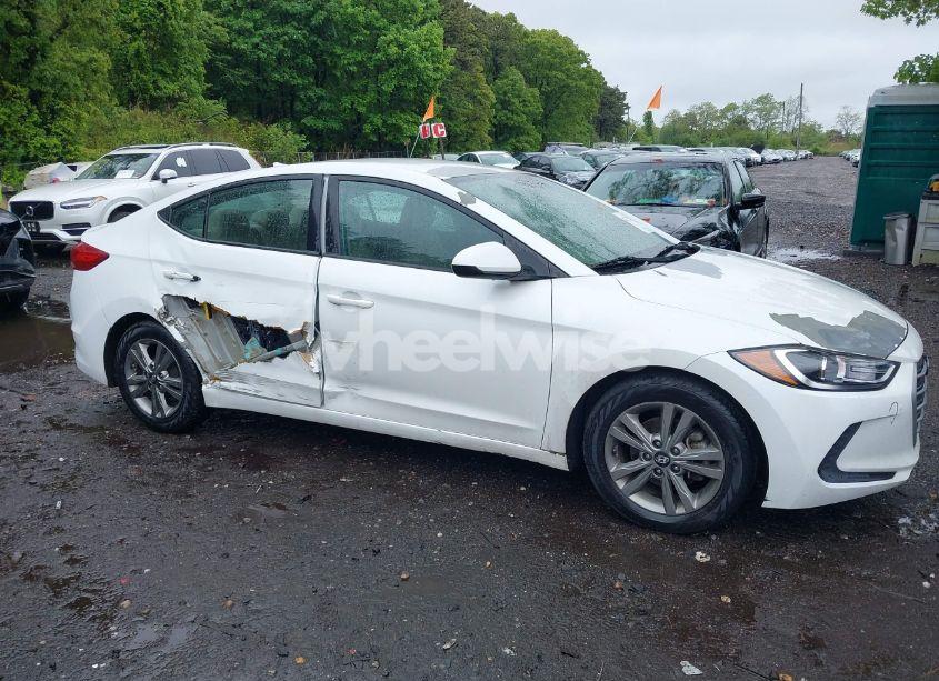 Photo 13 of 2017 Hyundai Elantra SE (VIN 5NPD84LF6HH114536)