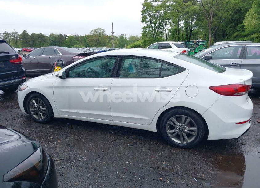 Photo 14 of 2017 Hyundai Elantra SE (VIN 5NPD84LF6HH114536)