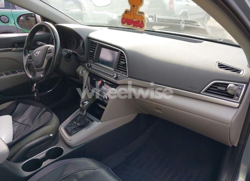 Photo 5 of 2017 Hyundai Elantra SE (VIN 5NPD84LF6HH115704)