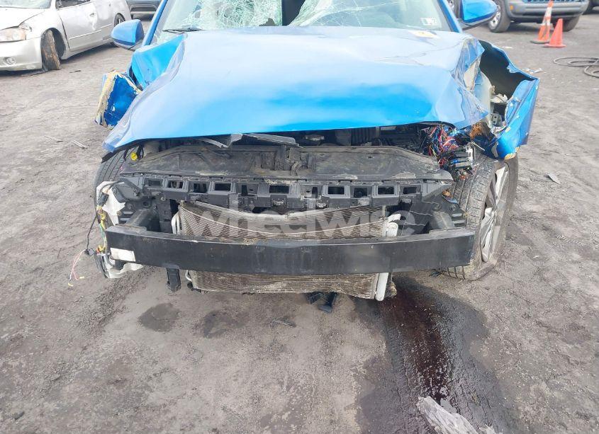 Photo 6 of 2017 Hyundai Elantra SE (VIN 5NPD84LF6HH120529)