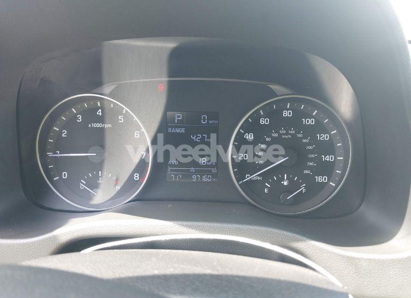 Photo 7 of 2017 Hyundai Elantra SE (VIN 5NPD84LF6HH153322)